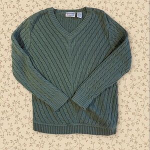 Pendleton V-Neck Sweater in Forest Green